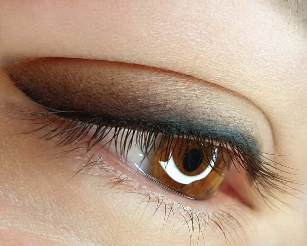 WHAT TO EXPECT AFTER A PERMANENT EYELINER SESSION?